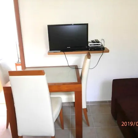 Beautiful 2-Bed Apartment In Sveti Vlas 公寓